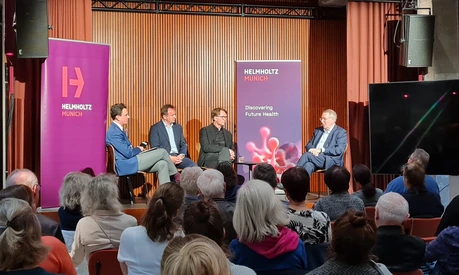 Veranstaltung im Bergson_Abnehmspritze_Matthias Tschöp_Matthias Blüher