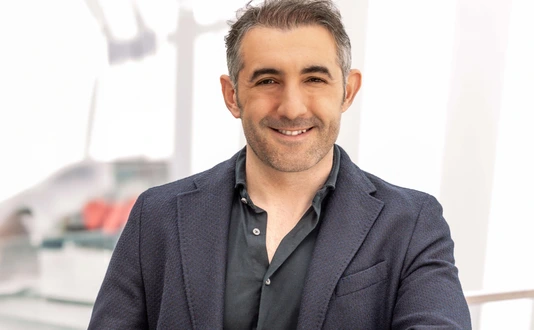 Ali Ertürk_KI-Erweiterung für Website