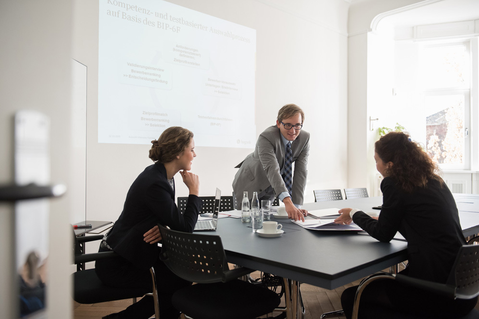 de-abteilung-hogrefe-consulting