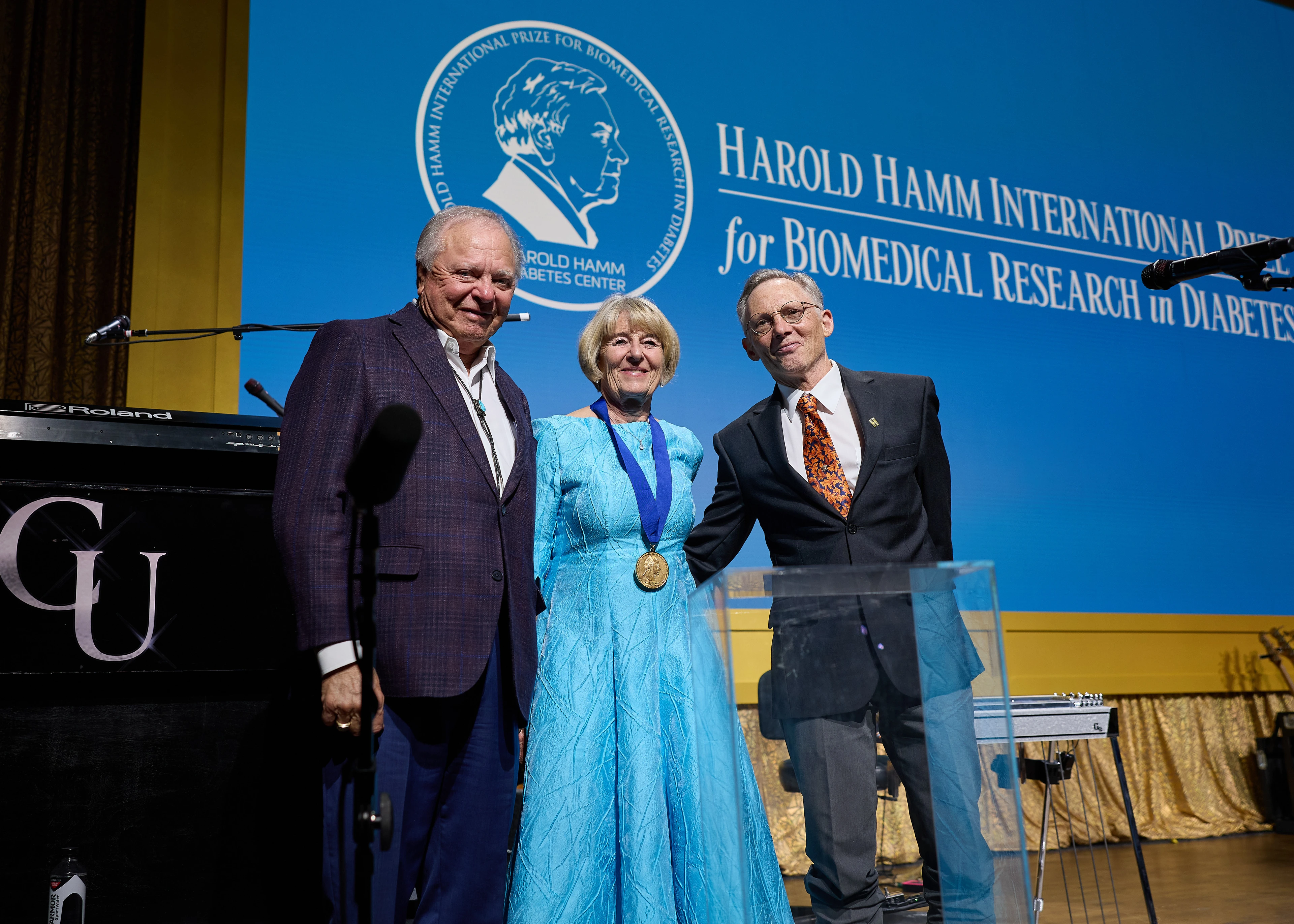 20251022_HHDC Cure Gala_092