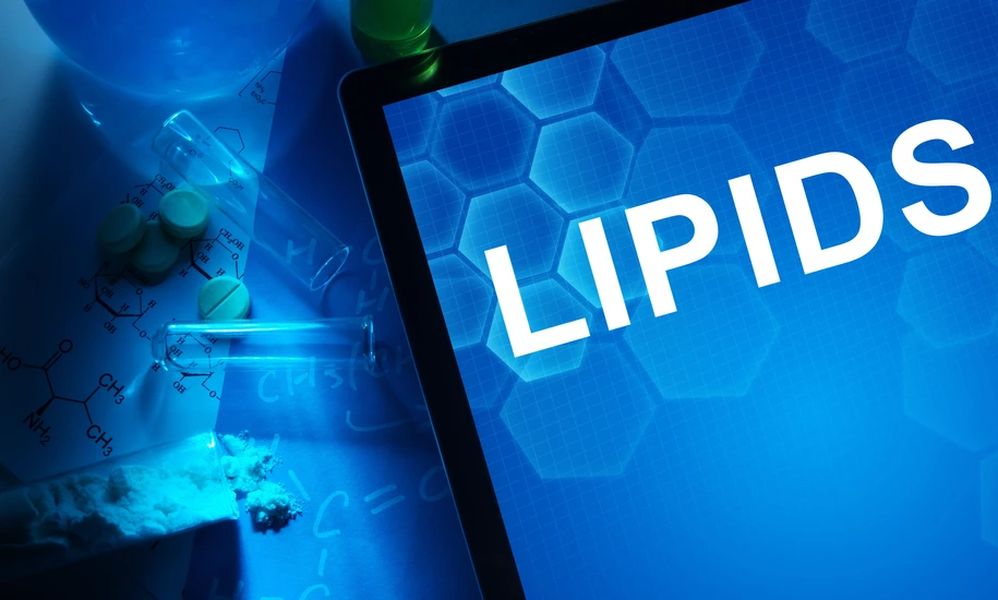 Tablet with word lipids.