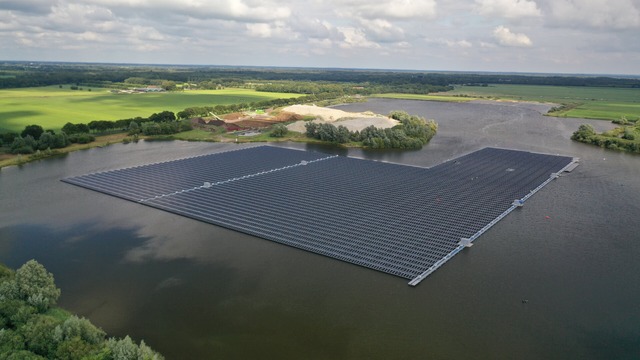 BayWa r.e. extends leadership in the Floating-PV market