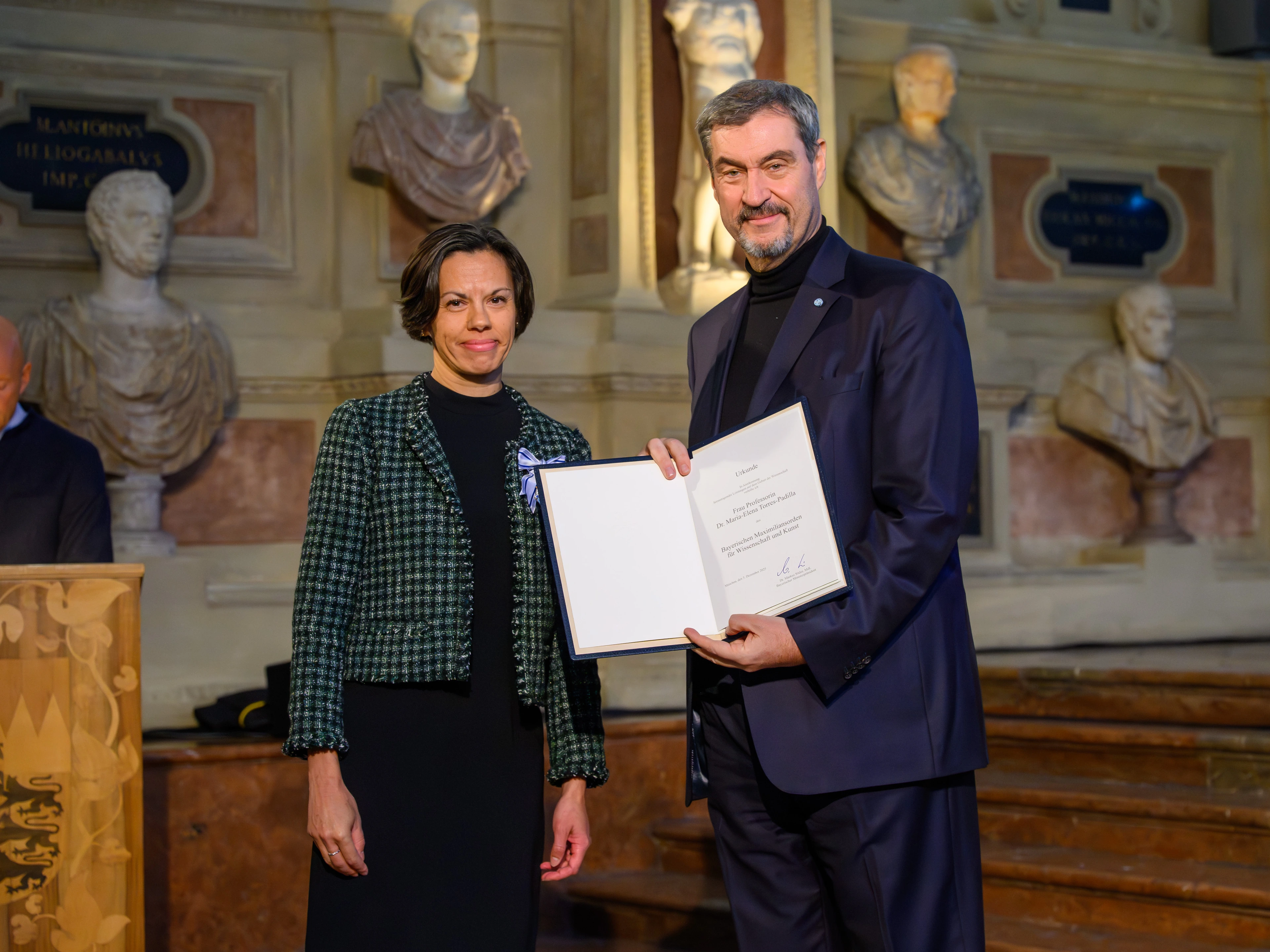 Prof. Maria-Elena TorreProf. Maria-Elena Torres-Padilla mit Maximiliansorden geehrt