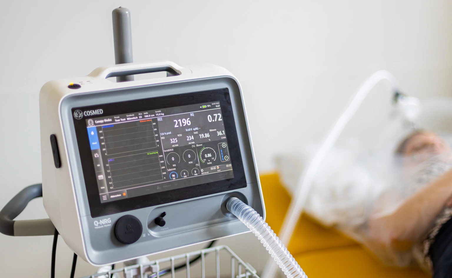 Durchführung einer Indirekten Kalorimetrie in der Studienambulanz des HI-MAG, Leipzig