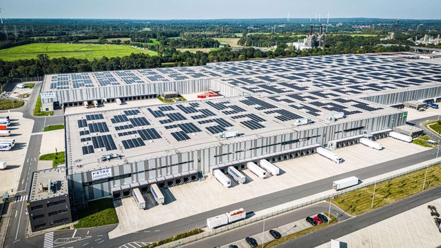 the Goodman logistics centre in Marl with rooftop PV