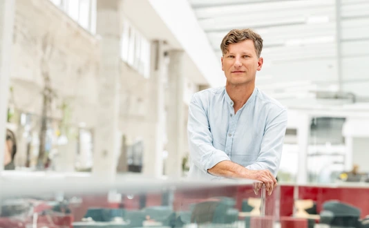 Porträt Marcus Conrad_KI_Erweiterung