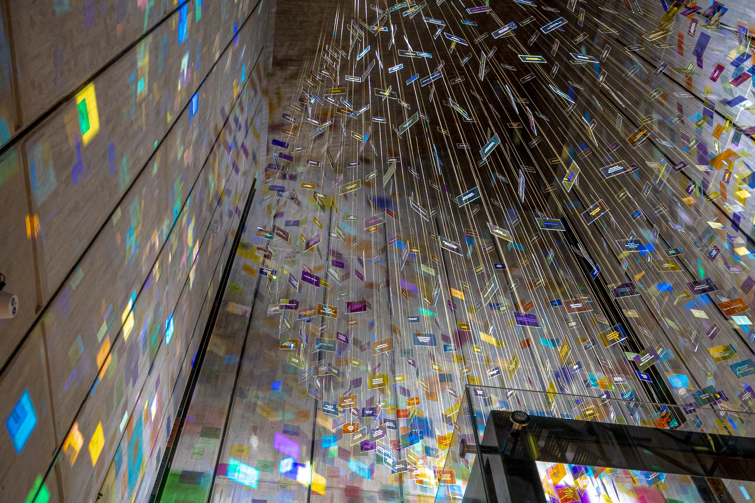 "On the Shoulders of Giants" – Light Artwork in the Conference Center