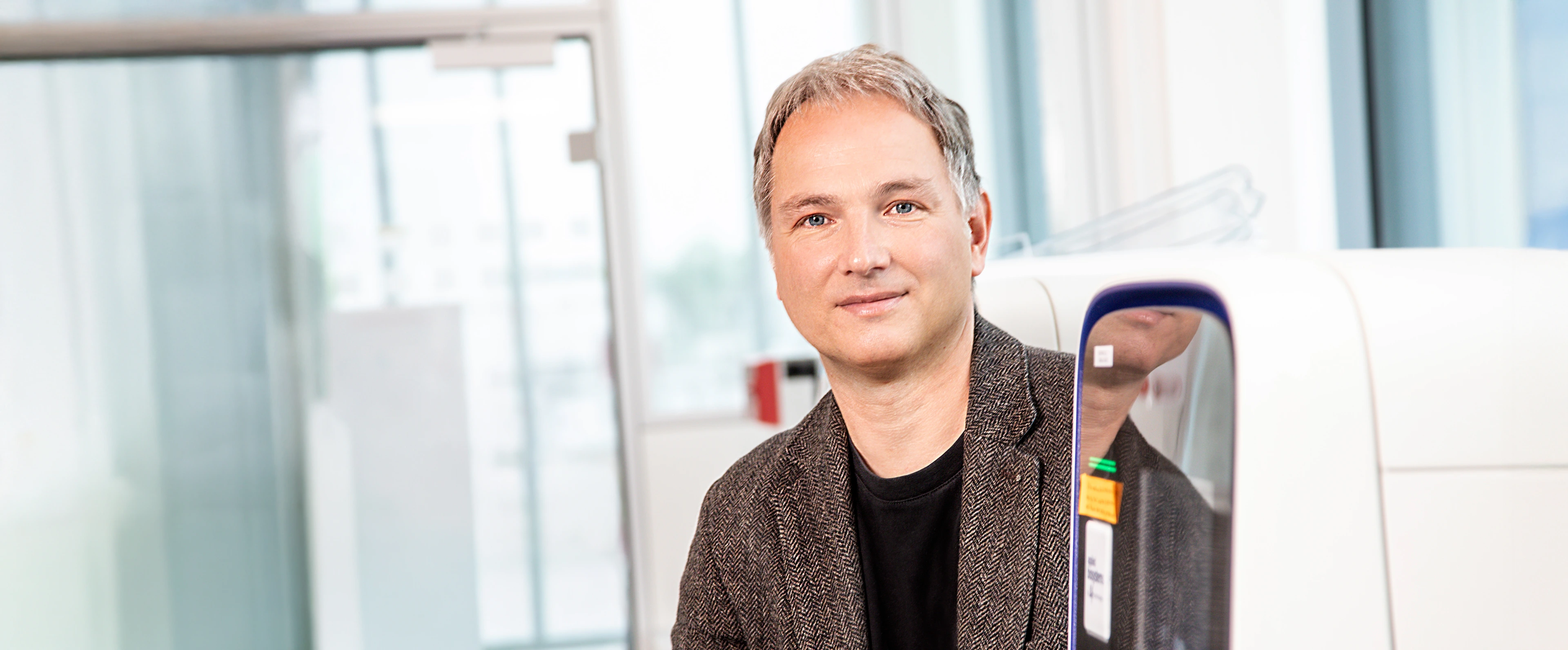 Paul Pfluger Portrait Bannerformat