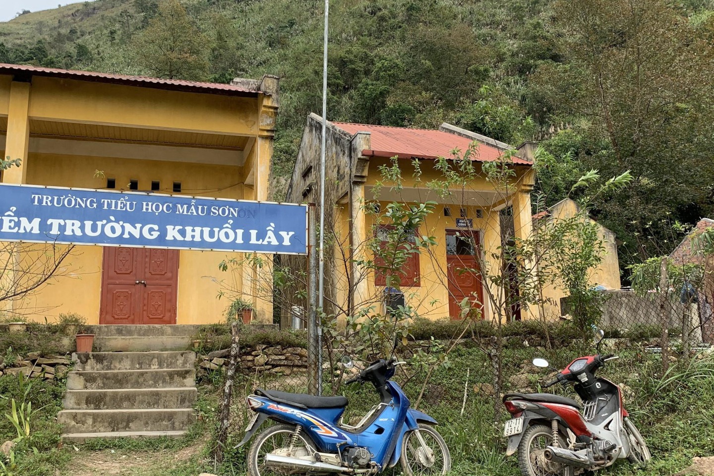 Khuoi Lay and Suoi Long schools