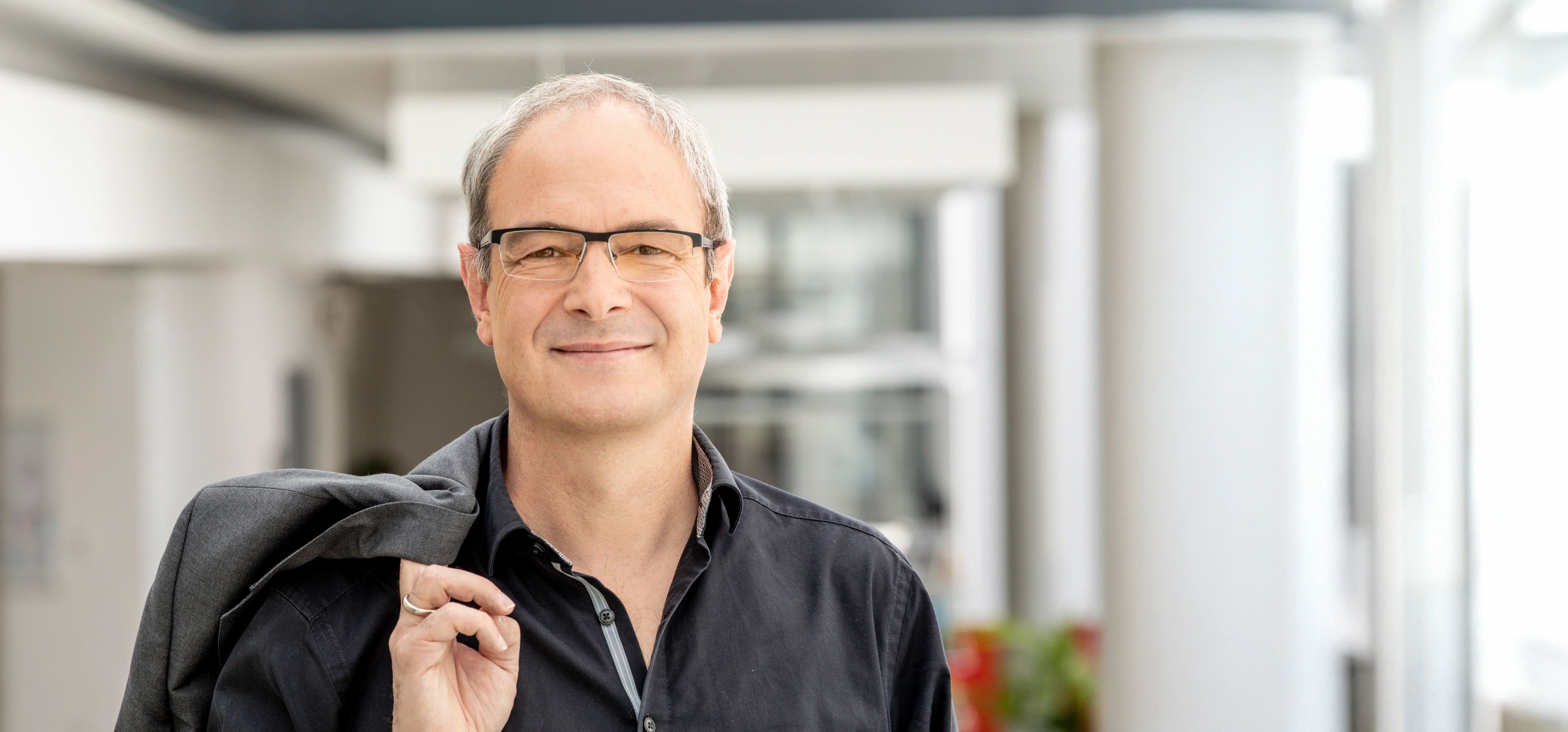 Prof Dr Pascal Falter-Braun