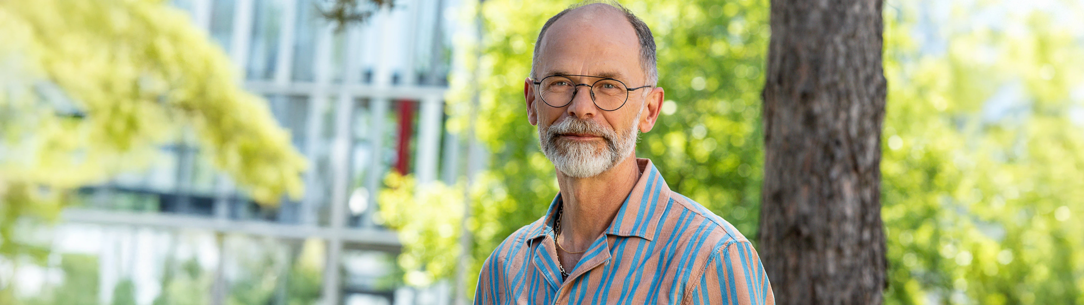 Prof. Dr. Henrik Semb