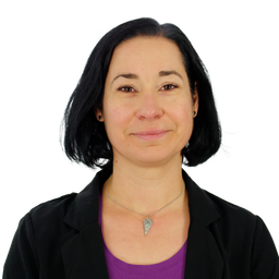 Porträt Charlotte Steinhäußer_freigestellt