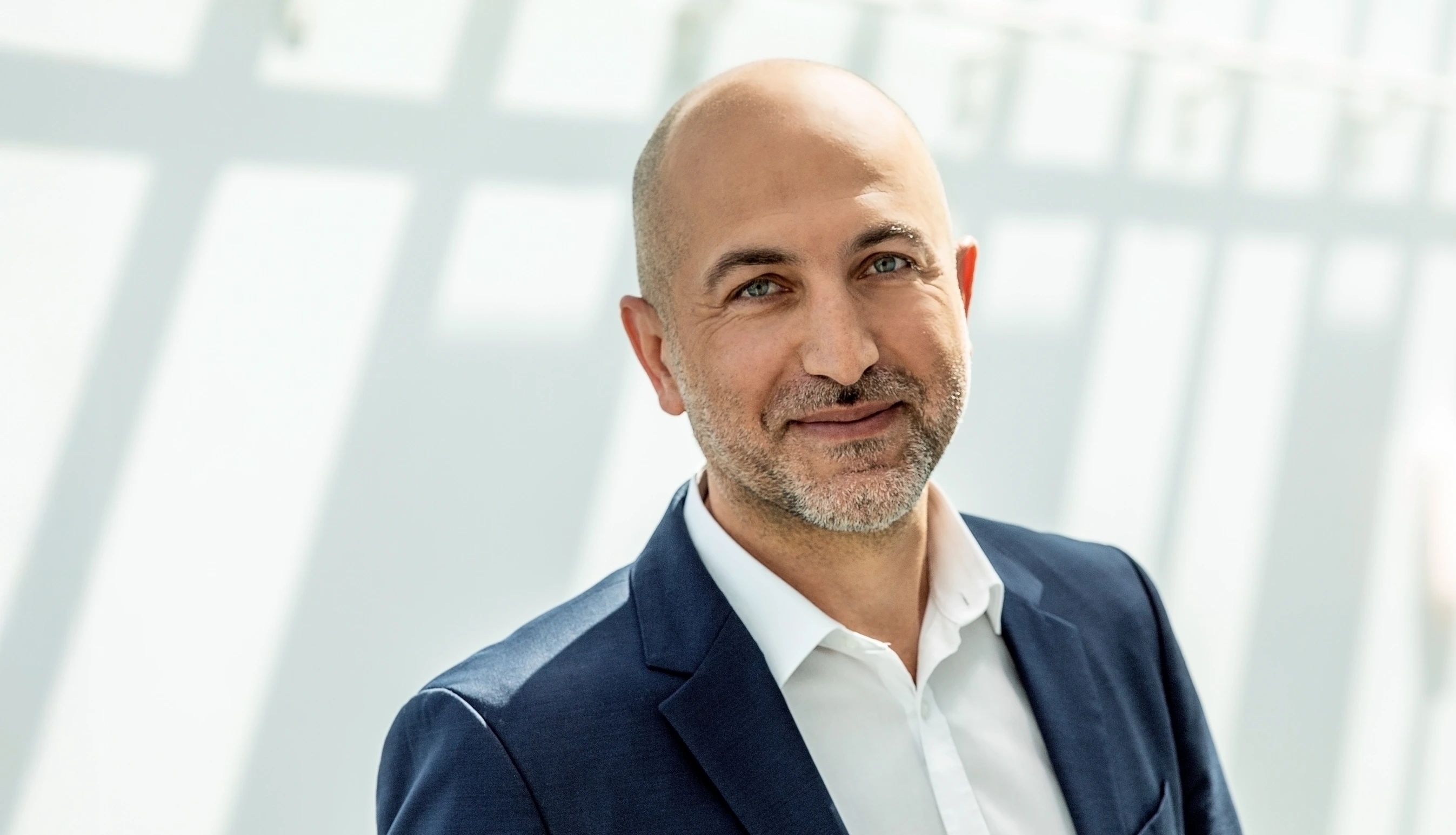 Breites Porträt von LHI Direktor Ali Önder Yildirim