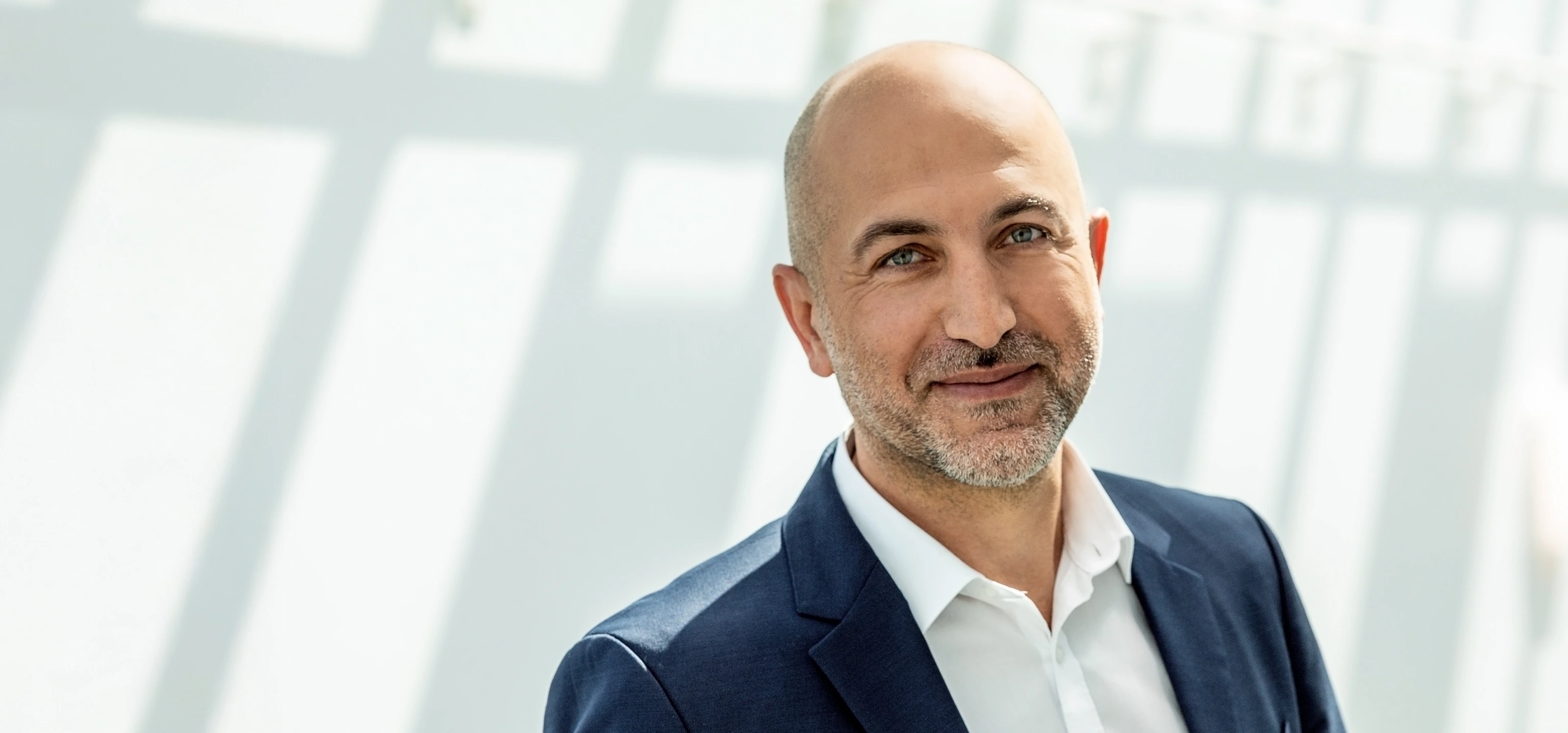 Breites Porträt von LHI Direktor Ali Önder Yildirim