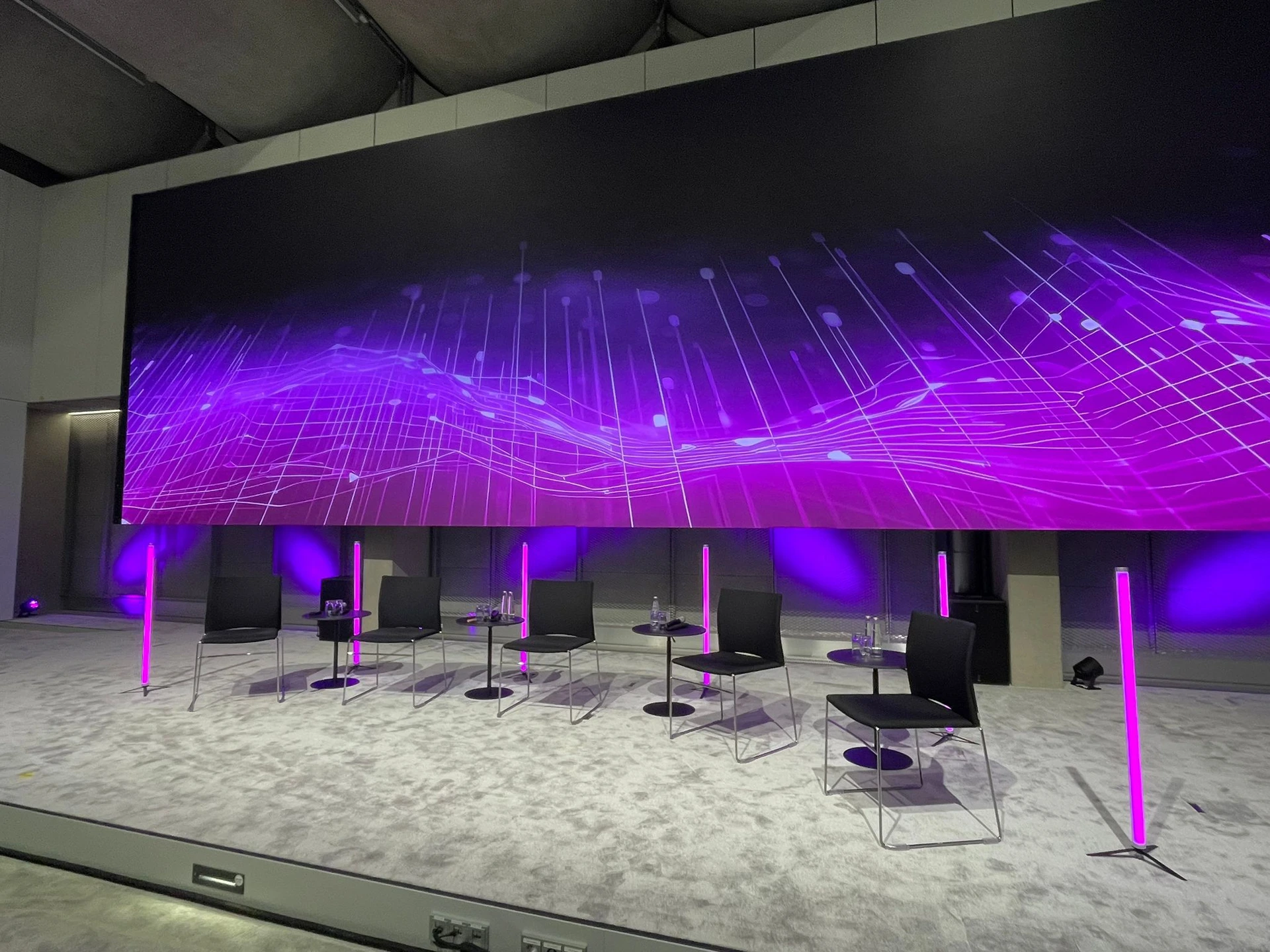  Where leading scientists and keynote speakers take their seats. When will yours?