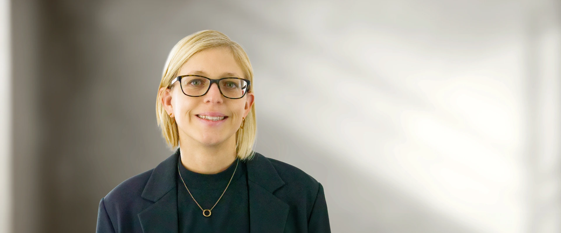 Portrait Maya Funk Bannerformat