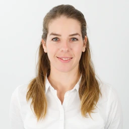 Porträt Sandra Dirschl