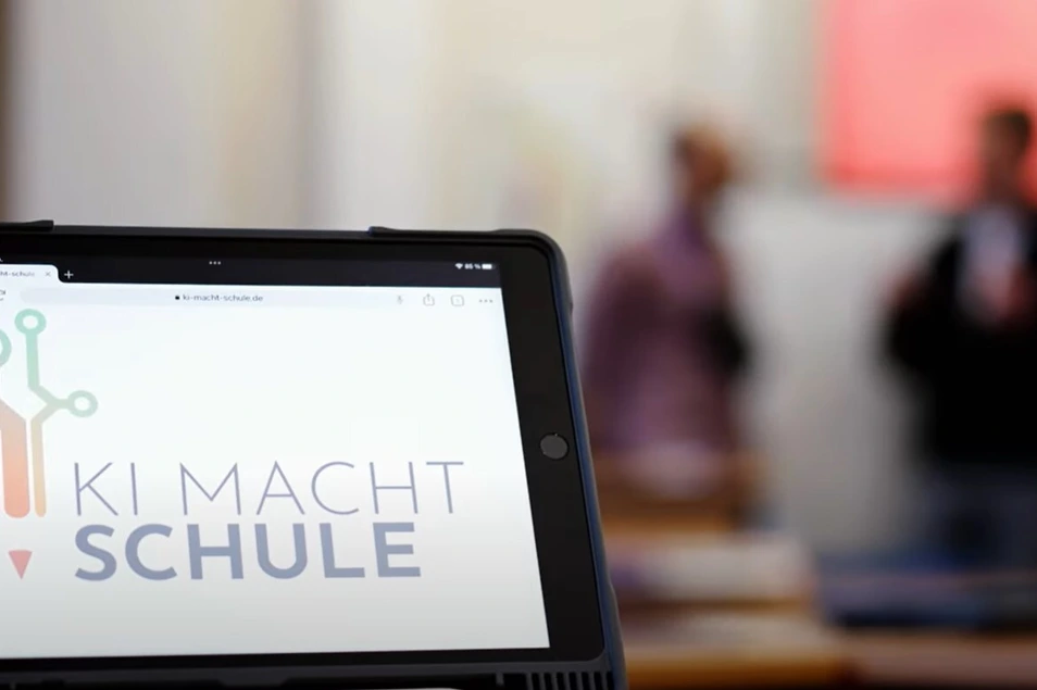 'KI macht Schule' makes AI knowledge accessible to the public