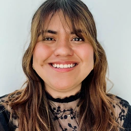 Portrait_selfie_Elizabeth_Gomez