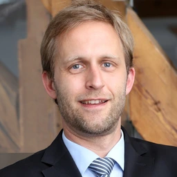 Prof. Dr. Bjoern Eskofier

Portraet, Portrait, 



Original-Foto:  Kurt Fuchs
Landscape-Version modified with Adobe generative fill