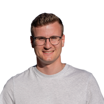 Erik Riedel bearbeitet