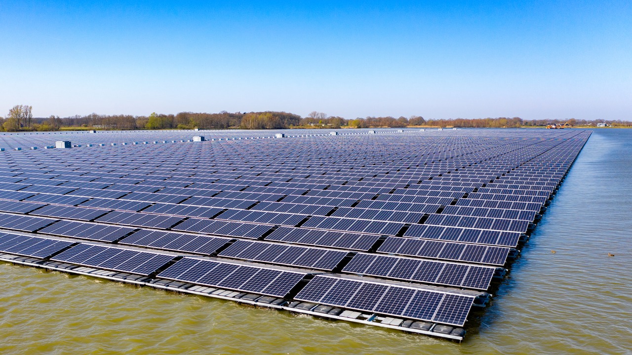 Projet de parc photovoltaïque flottant d’Aigues-Vives