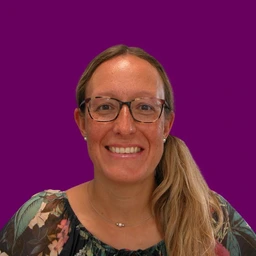 Porträt Julia Six-Merker