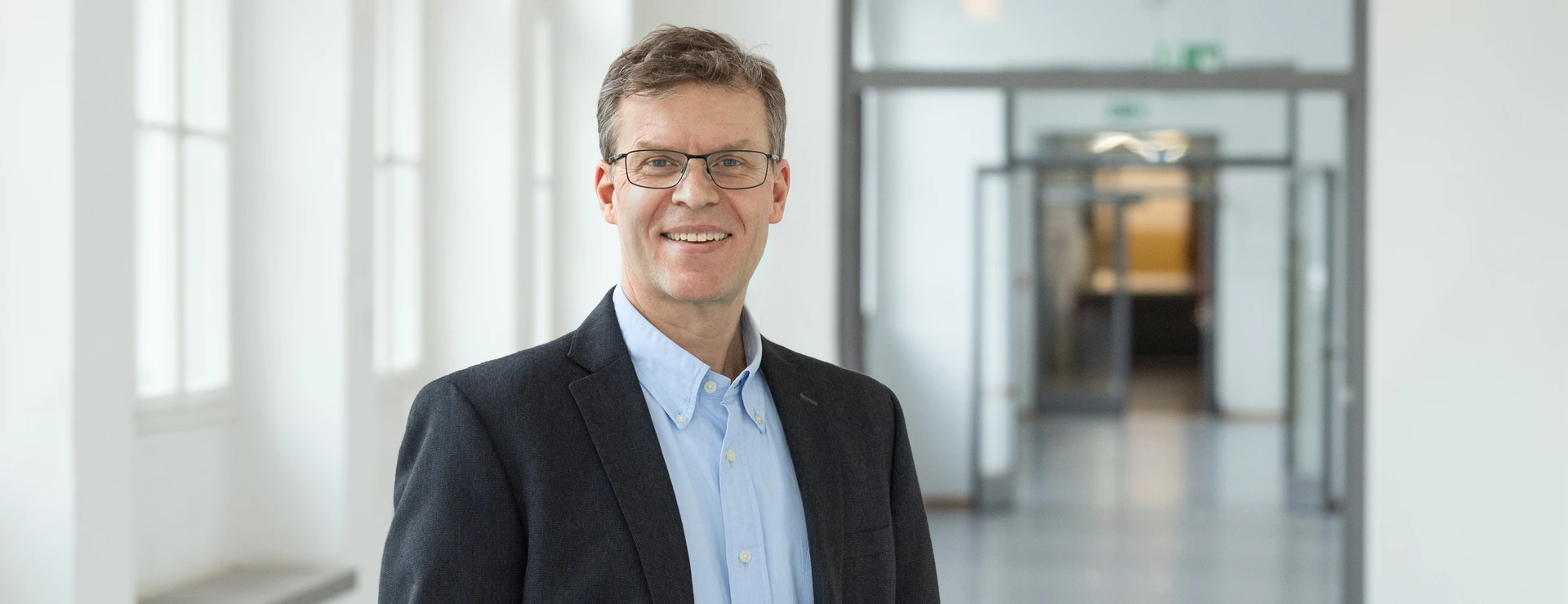 Prof. Dr. Matthias Hebrok