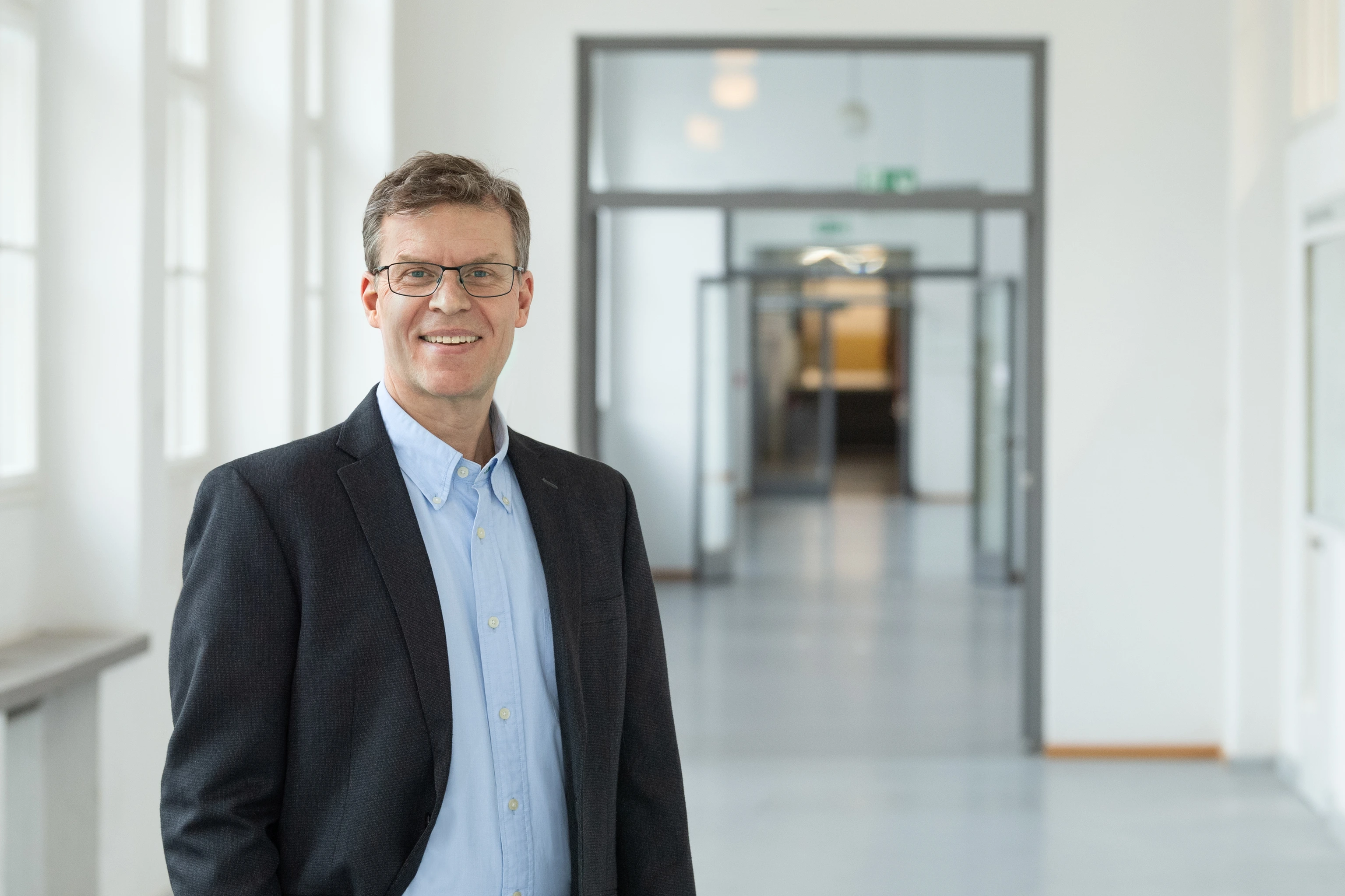 Prof. Dr. Matthias Hebrok