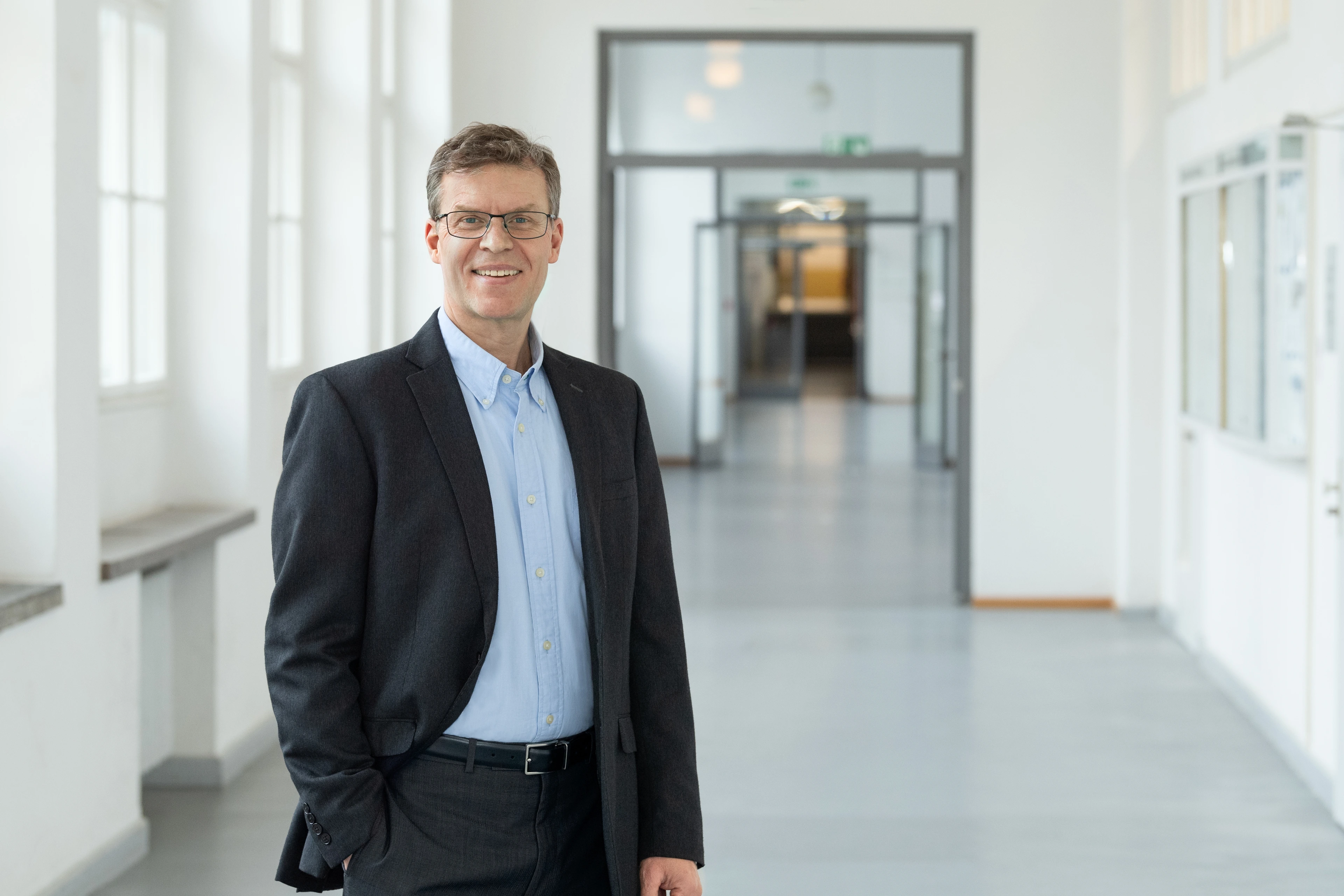 Prof. Dr. Matthias Hebrok