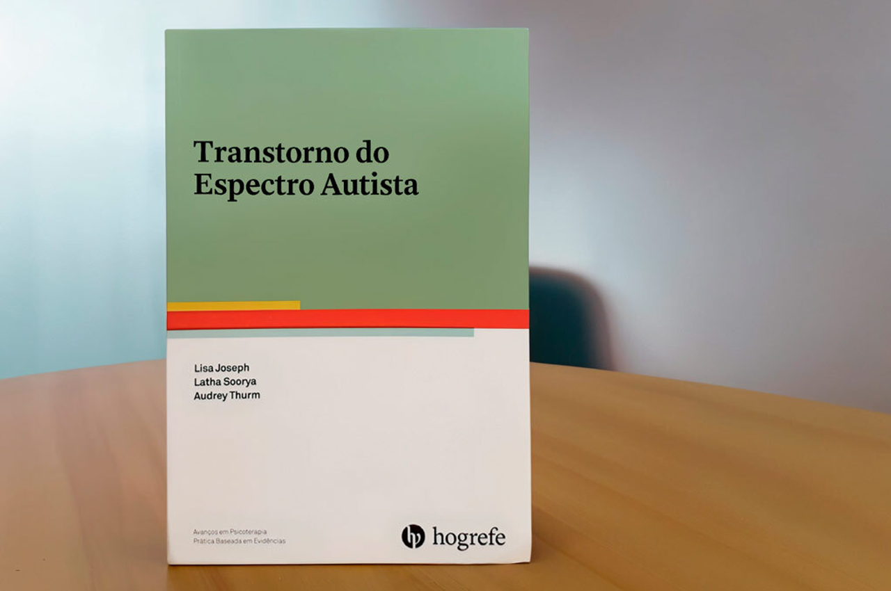 Livro Transtorno do Espectro Autista com orientações para diagnóstico e tratamento para profissionais de saúde mental.