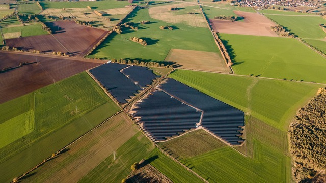 the Liebenwerda Solar plant surrounded by an agricultural scenery