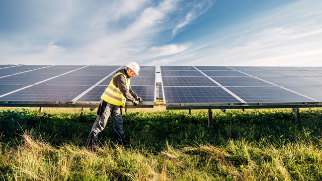 BayWa r.e. assure la maintenance de parcs solaires SERGIES