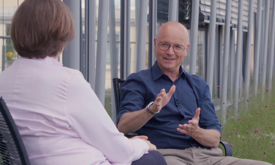 SMS - Schwanke meets Science - Prof. Protzer