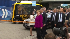 Footage: IAA 2019 | Besuch Angela Merkel