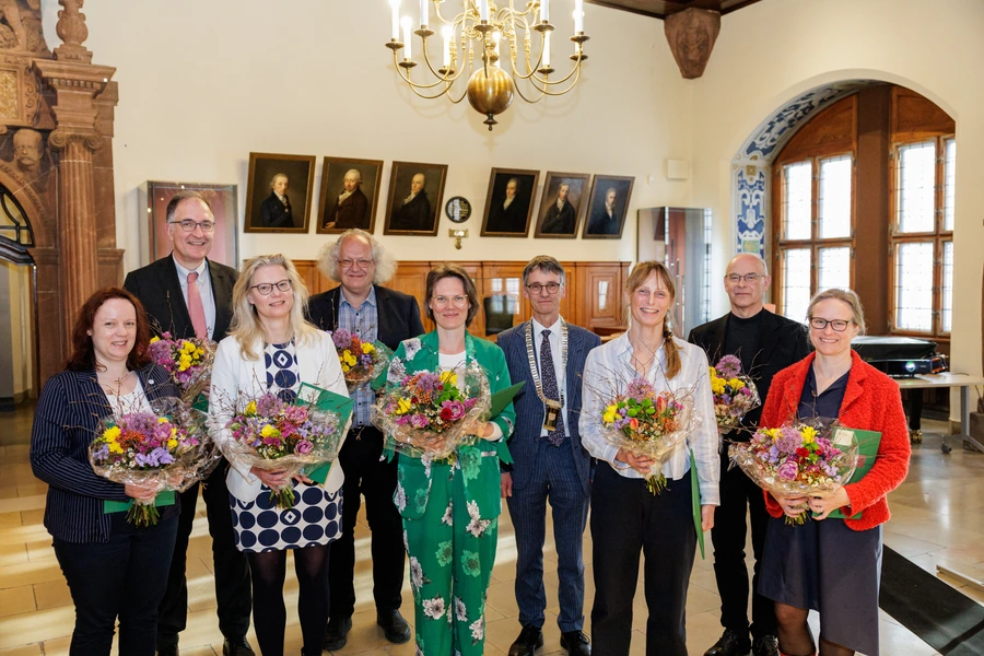 Foto zur Aufnahme von u.a. Antje Körner in die Sächsische Akademie der Wissenschaft