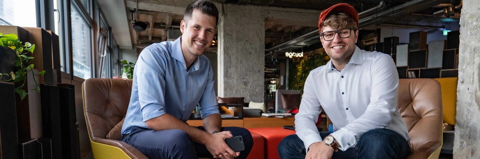Karsten Kossatz (rechts) gründete mit seinem Geschäftspartner Erik Müller das Projekt Independesk. | © Independesk