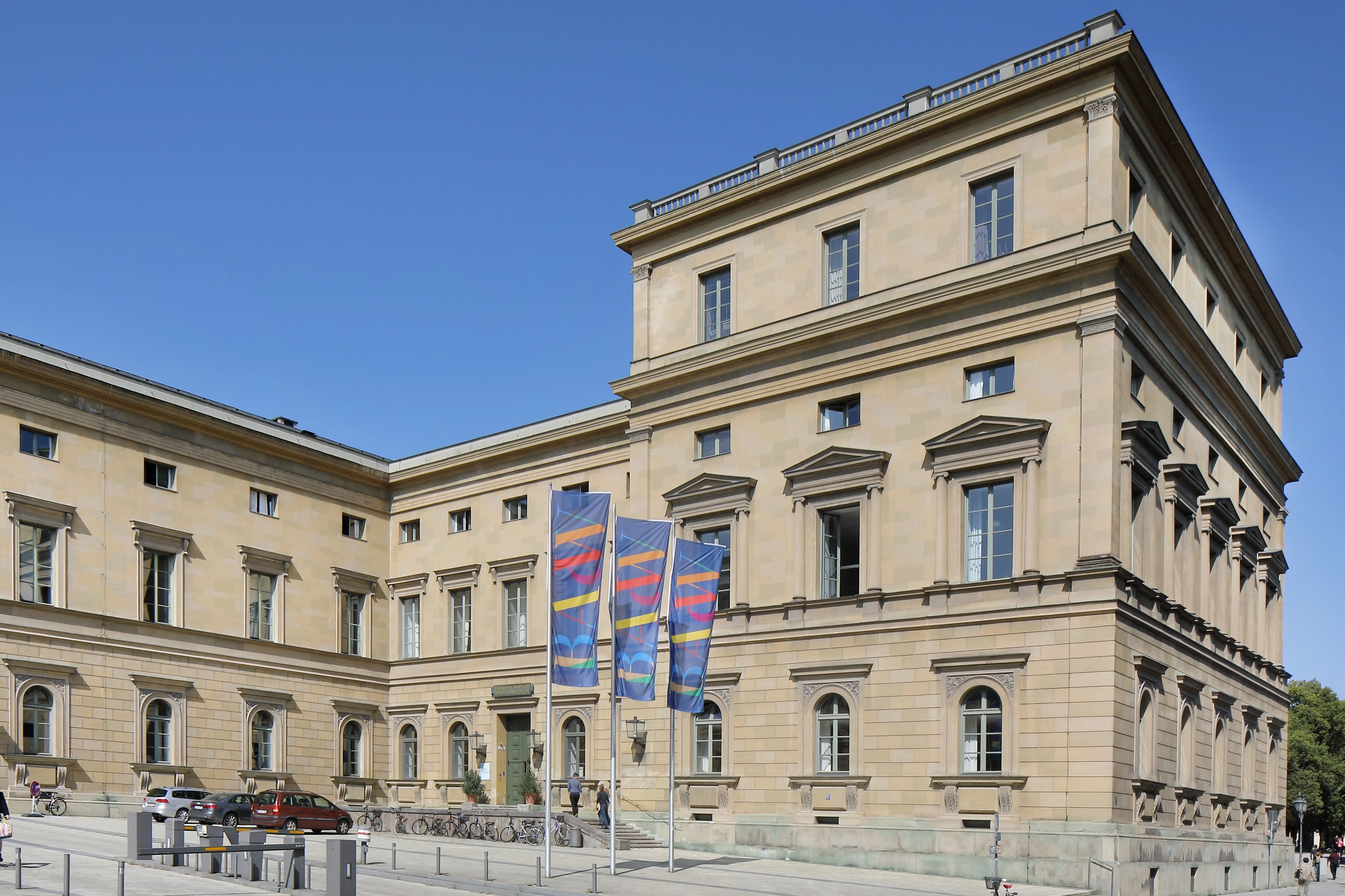 Bayerische Akademie der Wissenschaften BAdW_Fahnen_2019