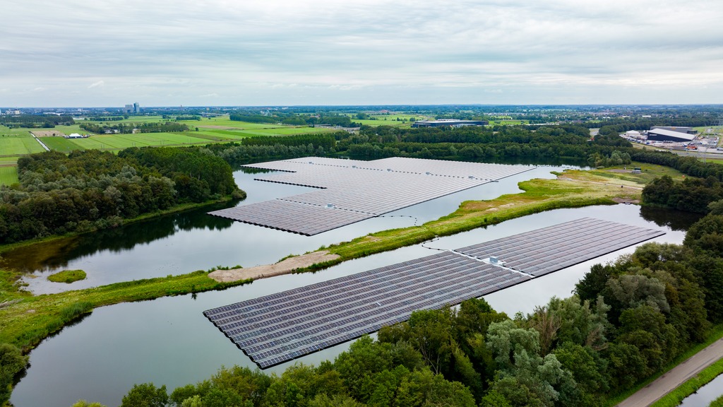 Floating PV project Hattermerbroek drone view