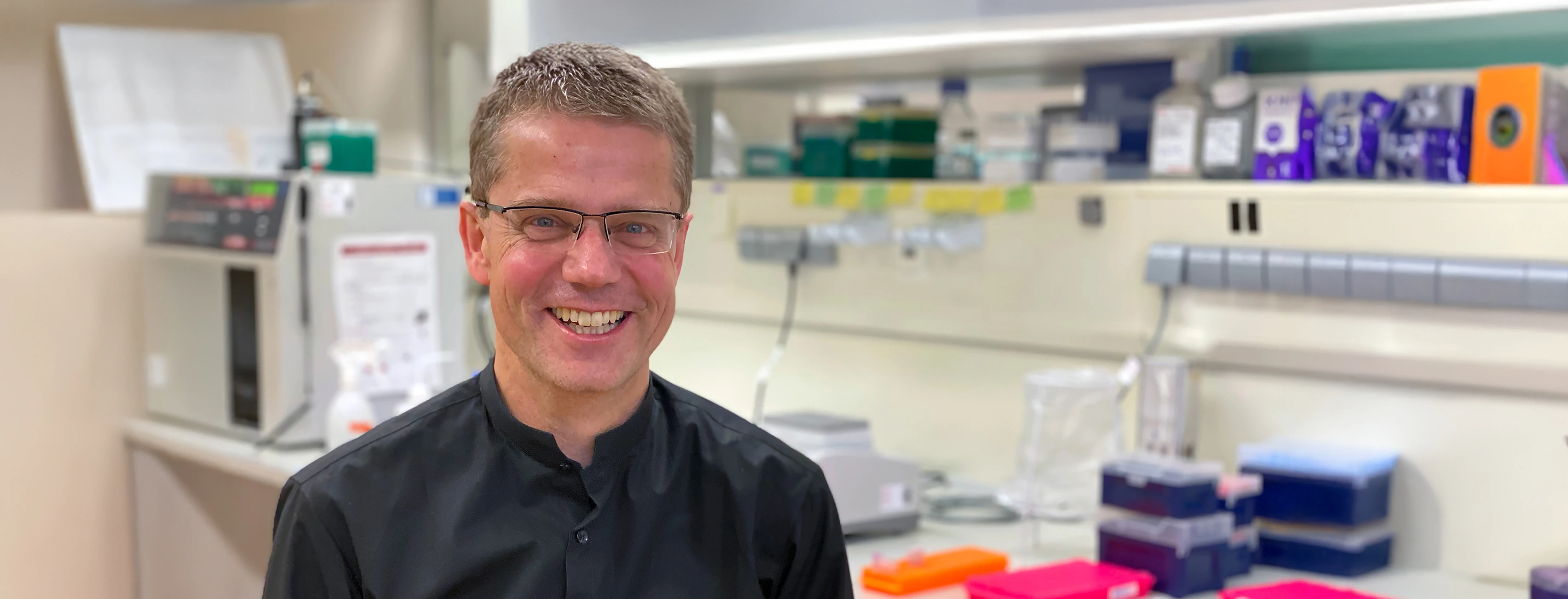 Robert Schneider in the laboratory