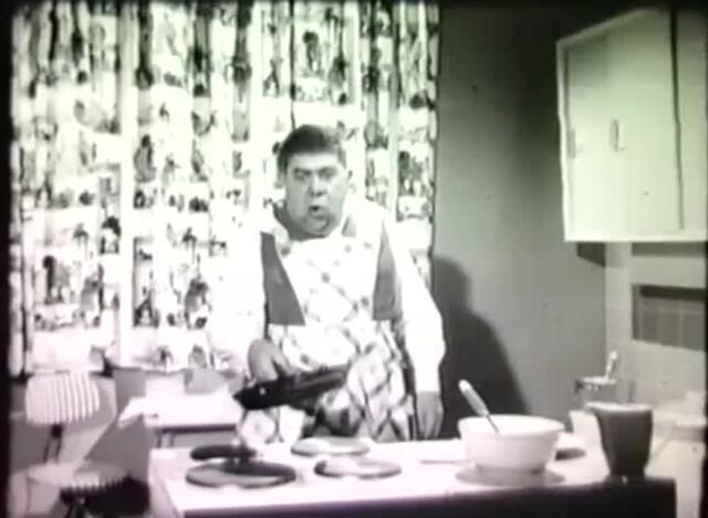 Acella Werbespot_1963_Hugo Lindinger in der Küche_mit Untertitel
