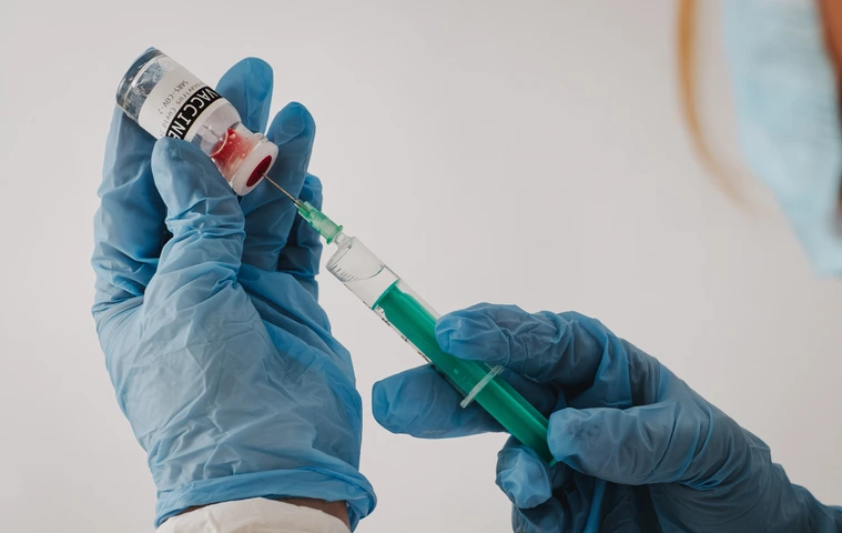 Impfstoff Corona Covid-19, Sars-Cov-2 Impfzentrum, Impfung Biontech Pfitzer, Modena, Johnson &amp; Johnson