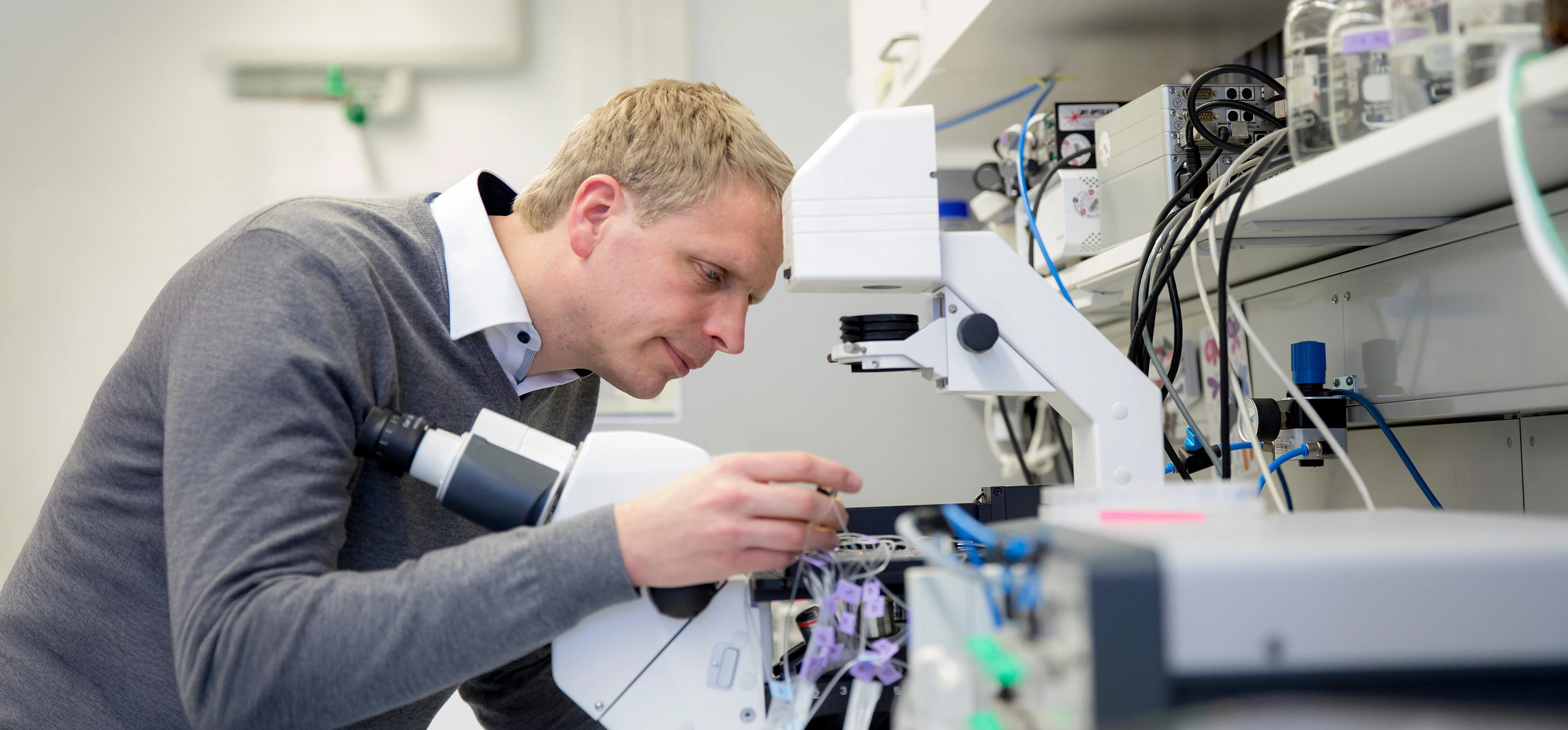 Matthias Meier im Lab, Pioneer Campus