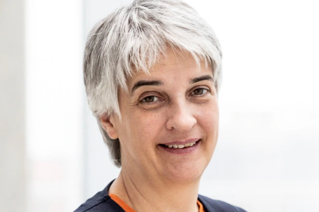 Juli Schnabel_Zuschnitt