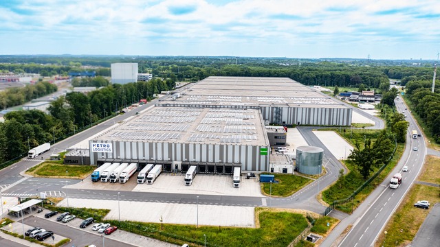 Goodman's Marl Logistics Centre with rooftop PV