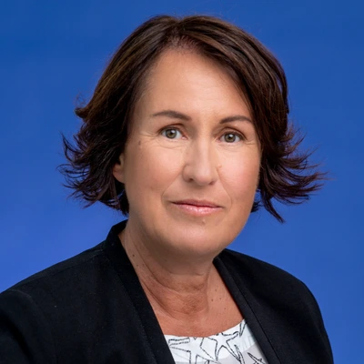 Dr. Stefanie Hauck