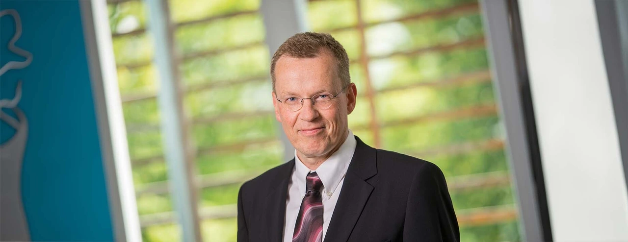 Prof. Michael Sattler