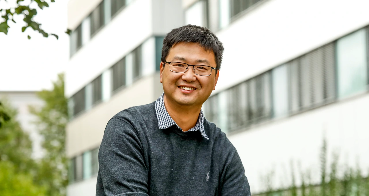 Porträt Dongsheng Jiang