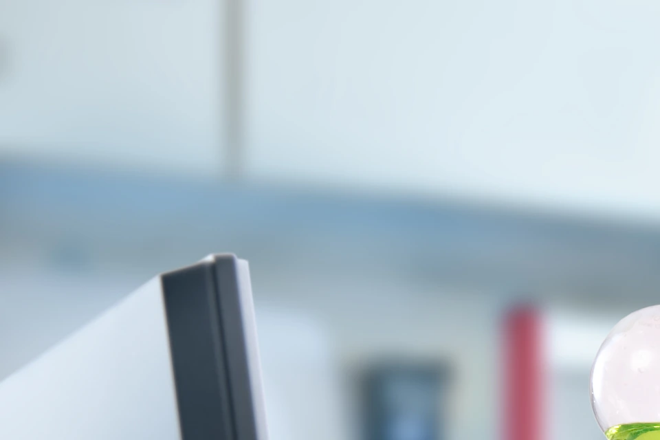 Two concentrated scientists in the laboratory