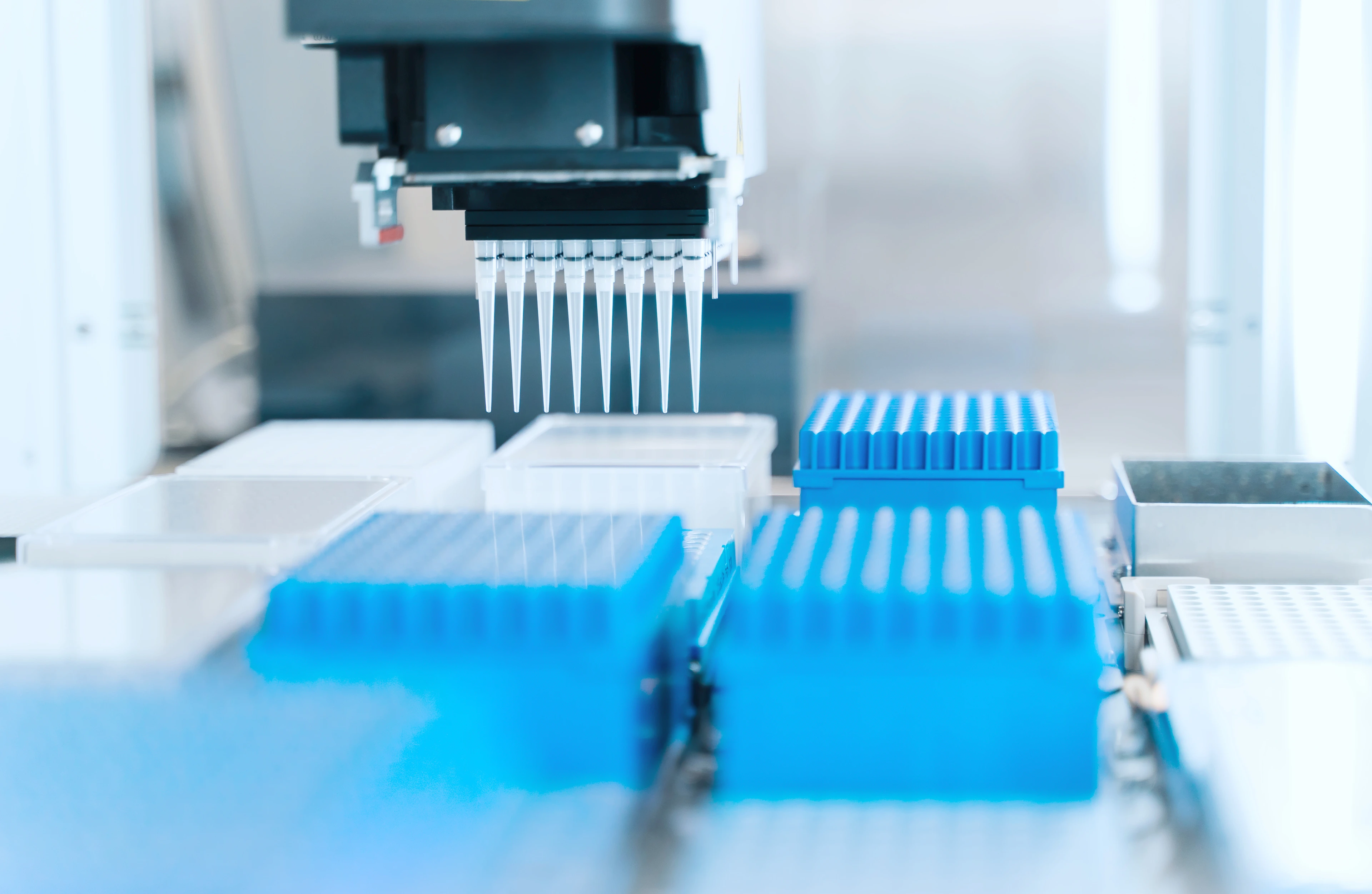 Pipetting robot laboratory.